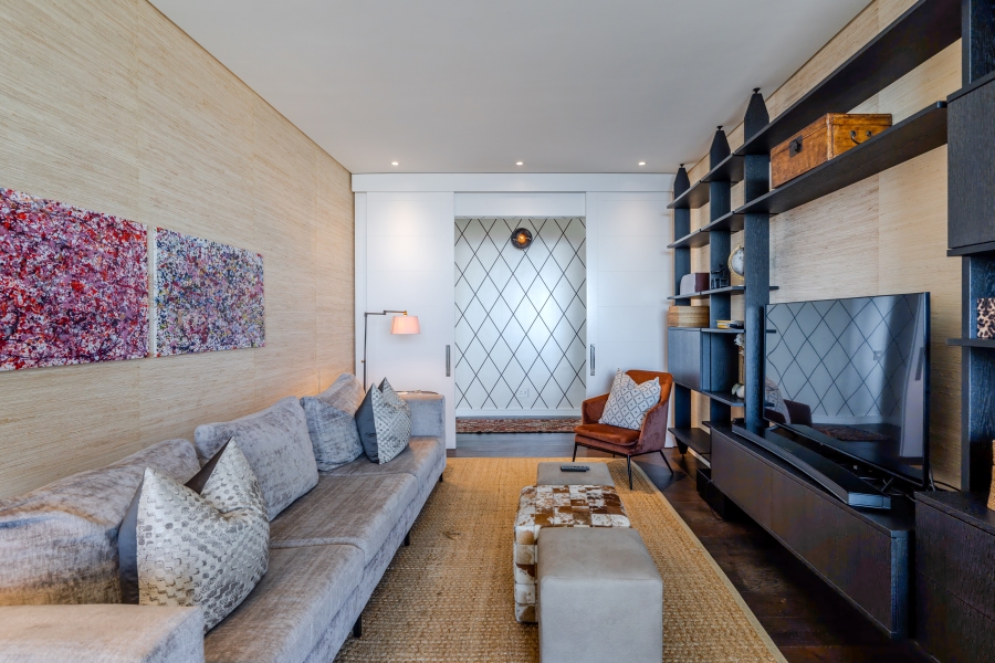 3 Bedroom Property for Sale in Sea Point Western Cape
